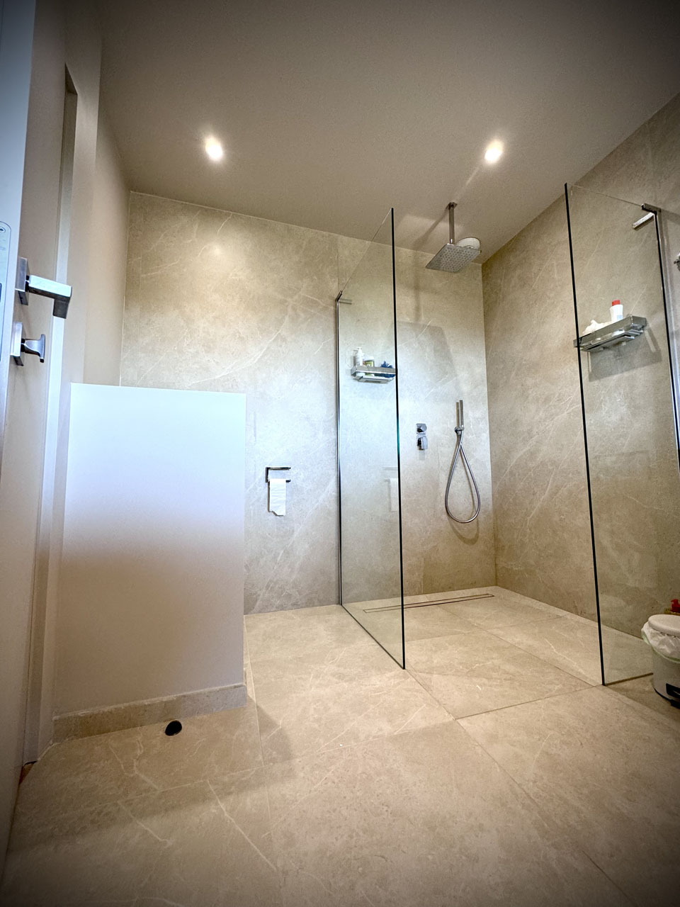 Carrelage moderne salle de bains